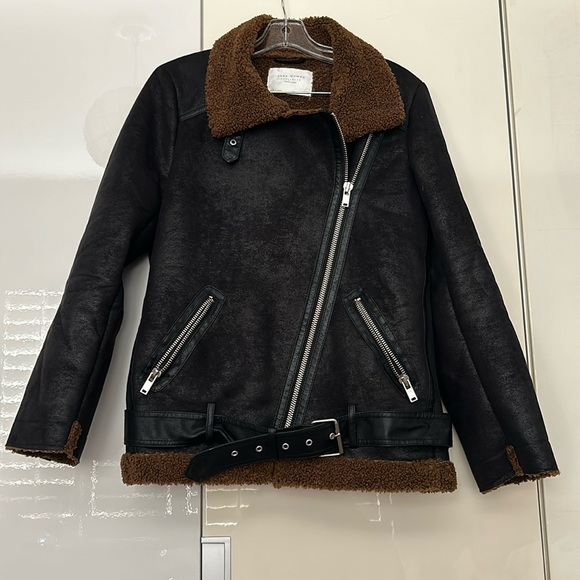 Zara Jackets & Blazers - Zara Black and Tan Teddy Jacket